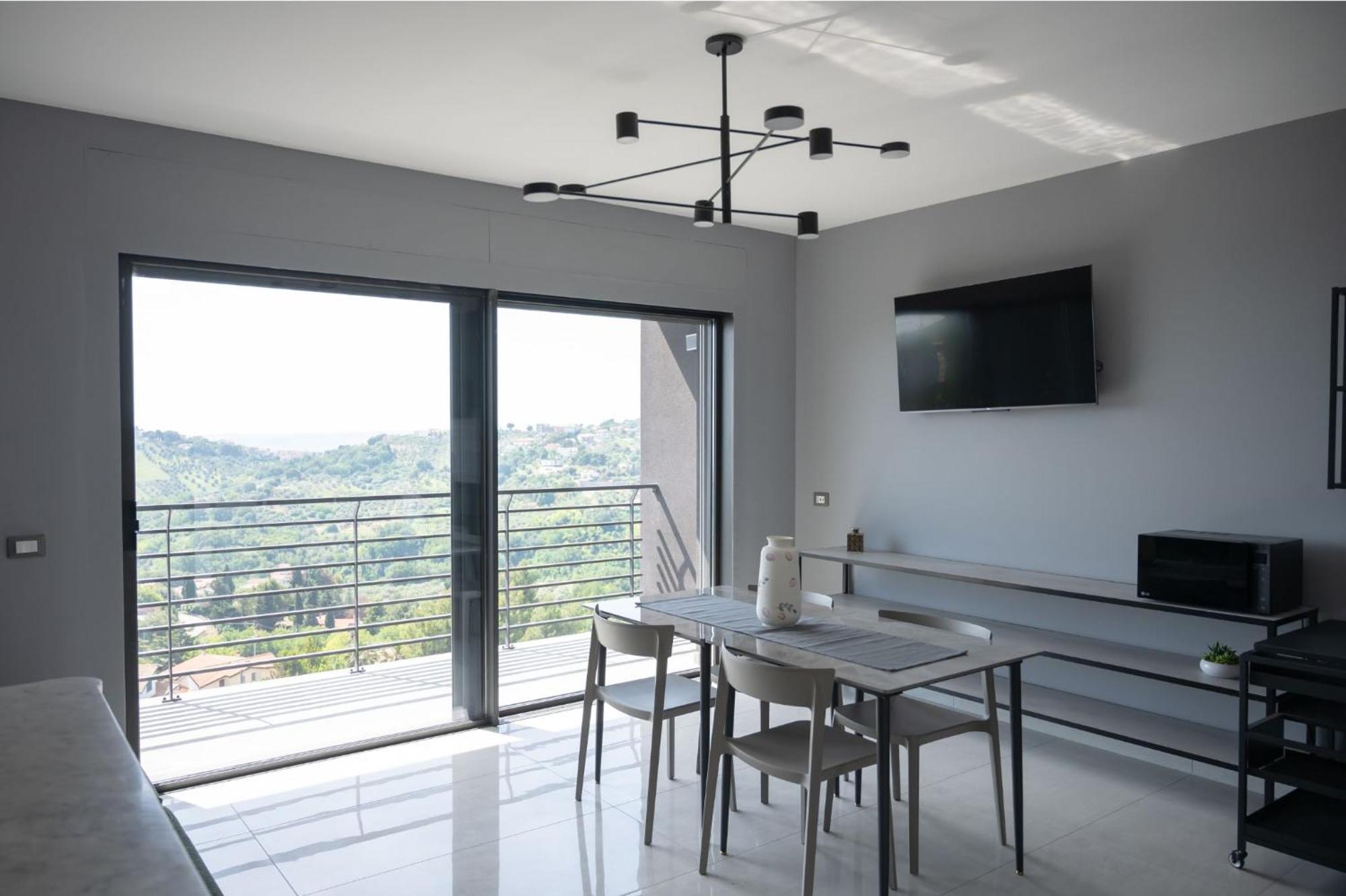 Casa Vista Mare E Colline A Montesilvano Colle Exterior foto